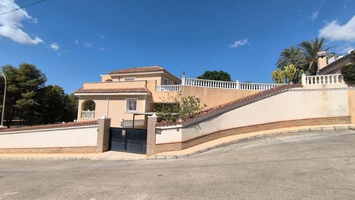 Image No.48-7 Bed Villa / Detached for sale