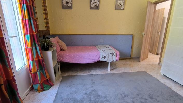 Image No.15-5 Bed Country House for sale