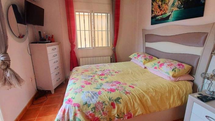 Image No.11-3 Bed Villa / Detached for sale