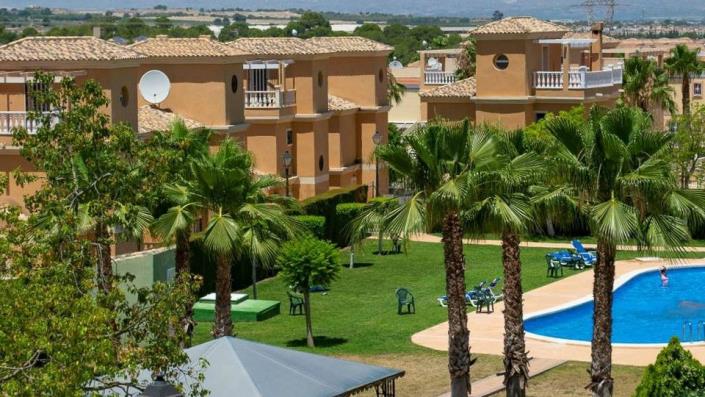 Image No.21-3 Bed Villa / Detached for sale