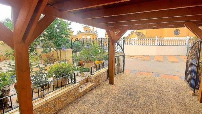 Image No.23-3 Bed Villa / Detached for sale