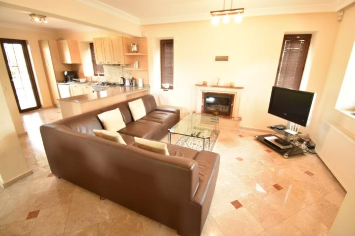 Image No.7-3 Bed Villa for sale