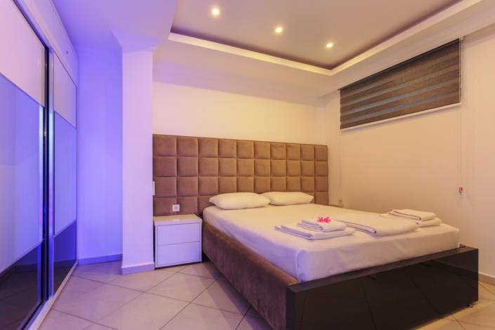 Image No.14-4 Bed Villa for sale