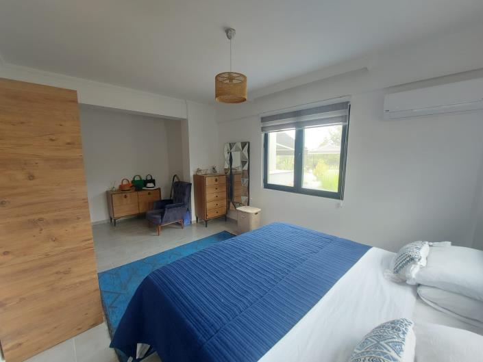 Image No.12-2 Bed Bungalow for sale