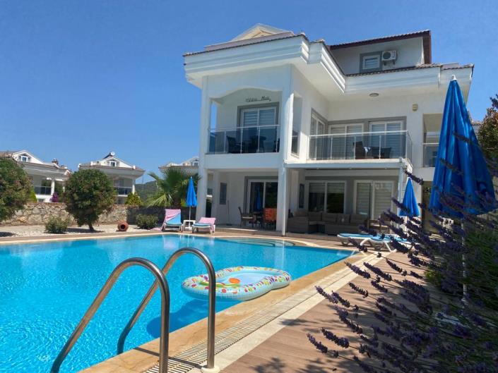 Image No.2-4 Bed Villa for sale