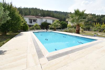 1 - Uzumlu, Villa
