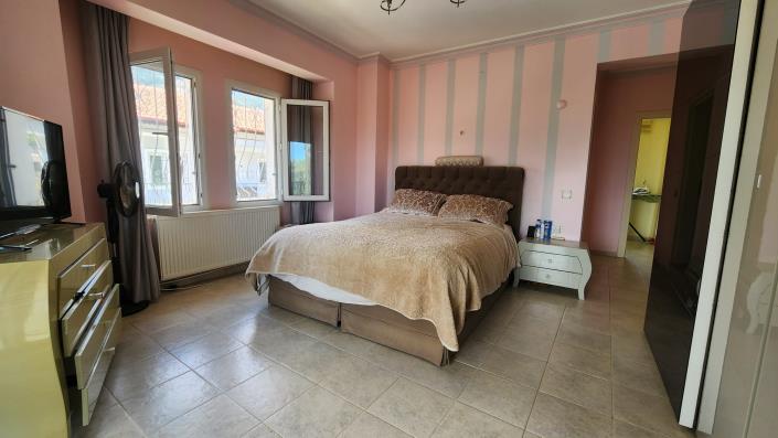 Image No.13-7 Bed Villa for sale