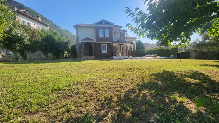 Image No.17-4 Bed Villa for sale