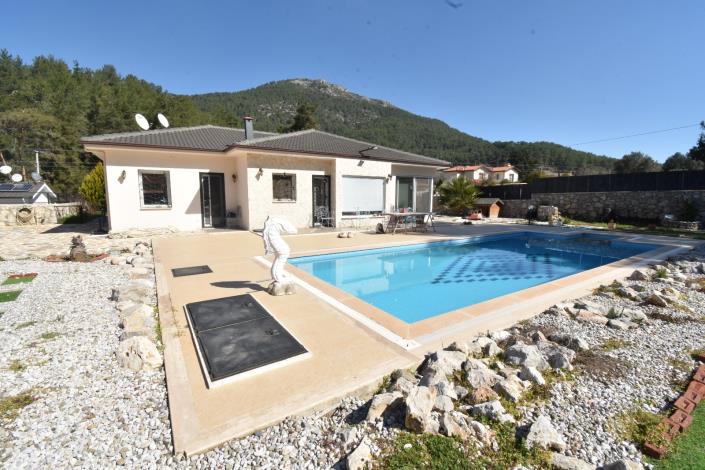 Image No.18-3 Bed Bungalow for sale