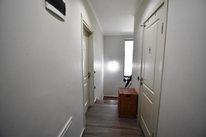 Image No.20-4 Bed Apartment for sale