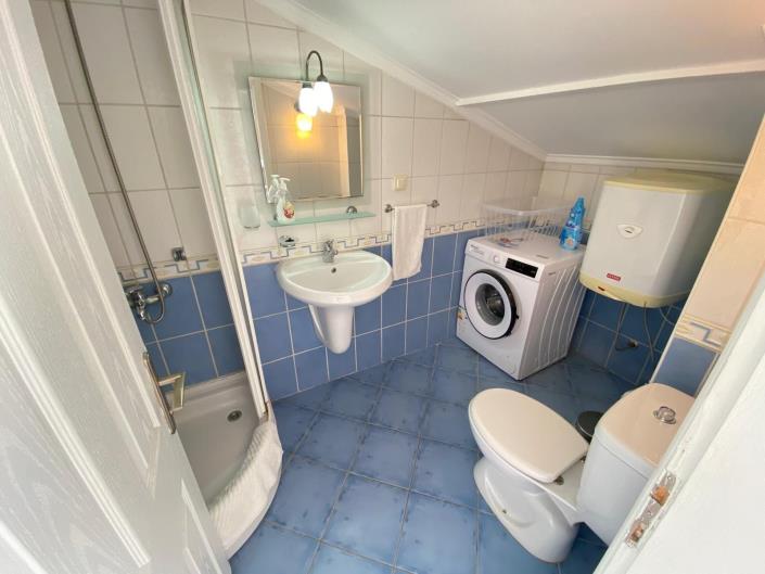 Image No.18-3 Bed Semi-Detached for sale