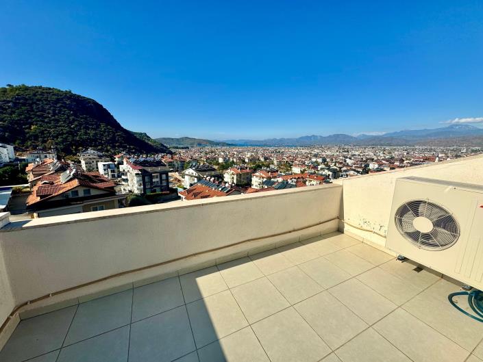 Image No.21-5 Bed Apartment for sale