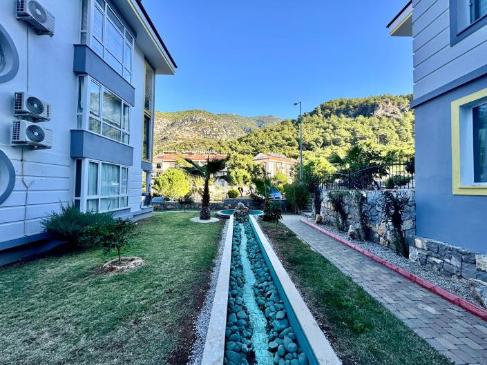 Image No.26-5 Bed Apartment for sale