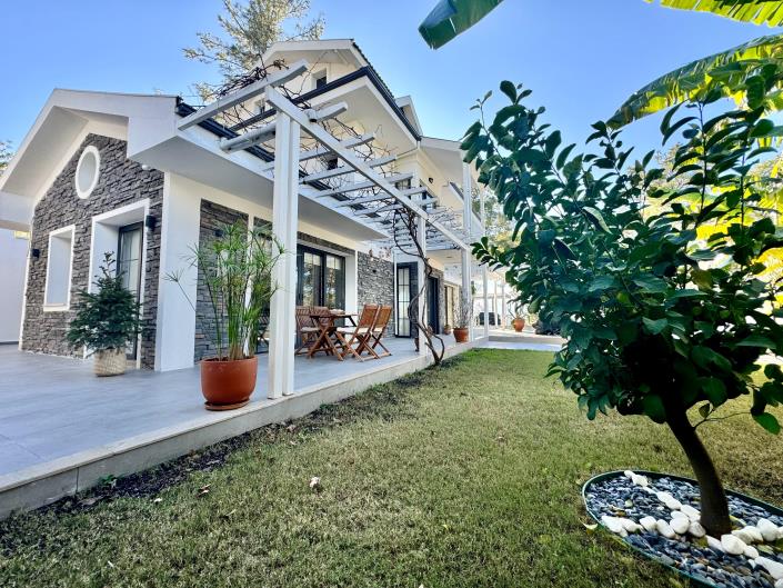 Image No.5-3 Bed Villa for sale