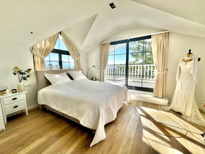 Image No.26-3 Bed Villa for sale