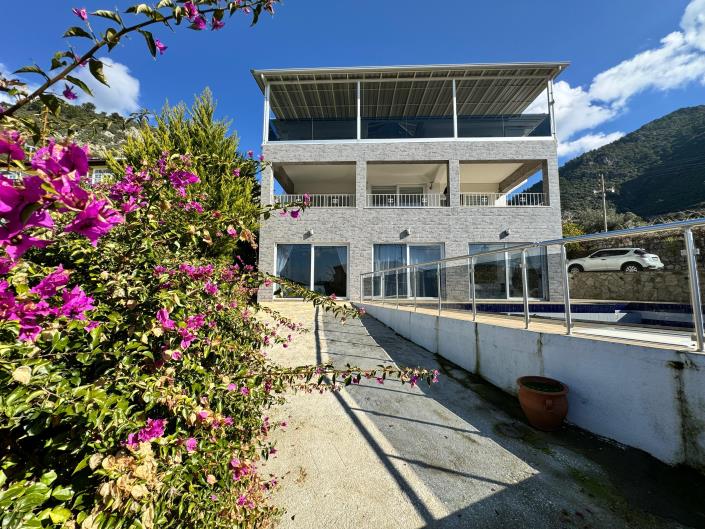 Image No.3-5 Bed Villa for sale