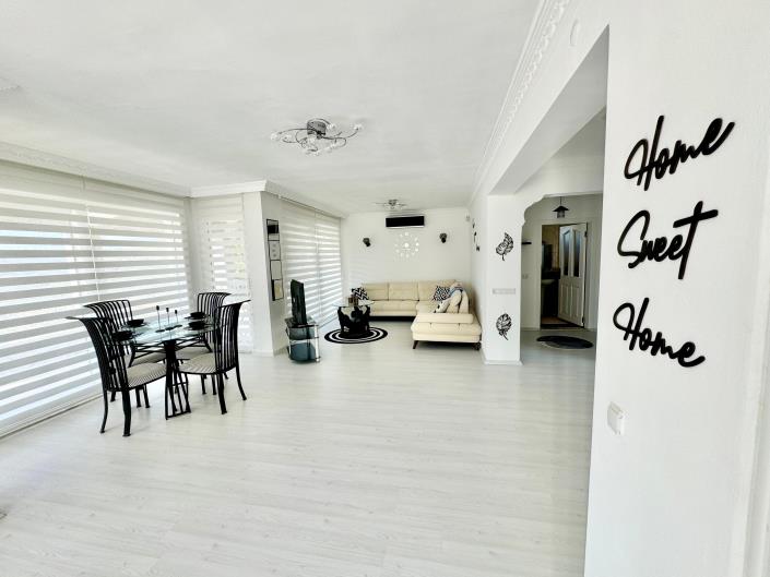 Image No.11-5 Bed Villa for sale