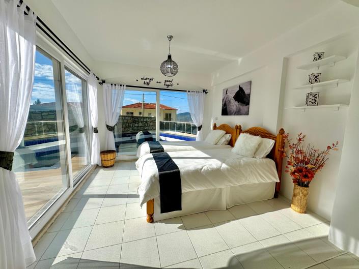 Image No.21-5 Bed Villa for sale