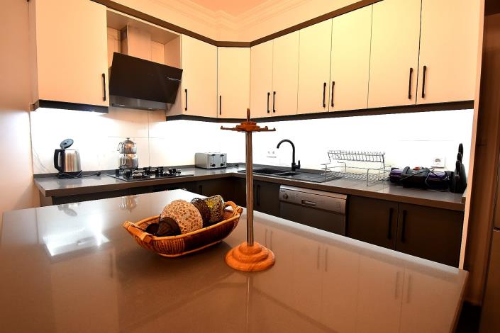 Image No.8-3 Bed Apartment for sale