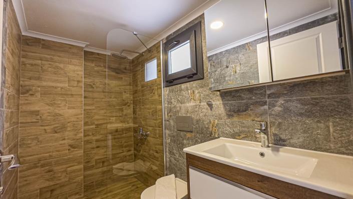 Image No.10-5 Bed Villa for sale