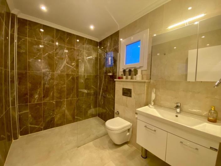 Image No.17-4 Bed Villa for sale