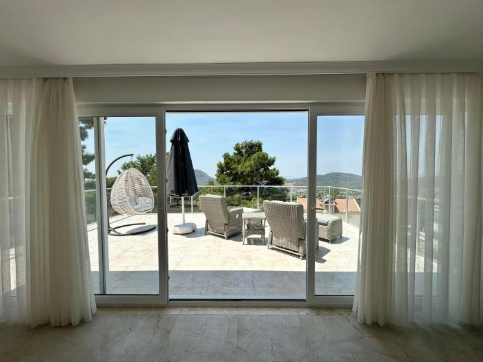 Image No.24-4 Bed Villa for sale