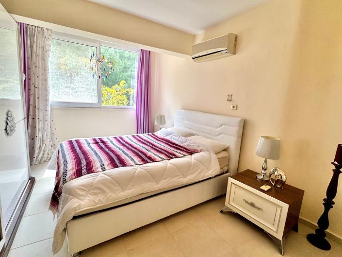 Image No.13-4 Bed Apartment for sale