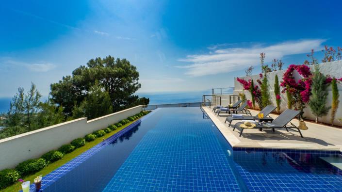 Image No.4-6 Bed Villa for sale