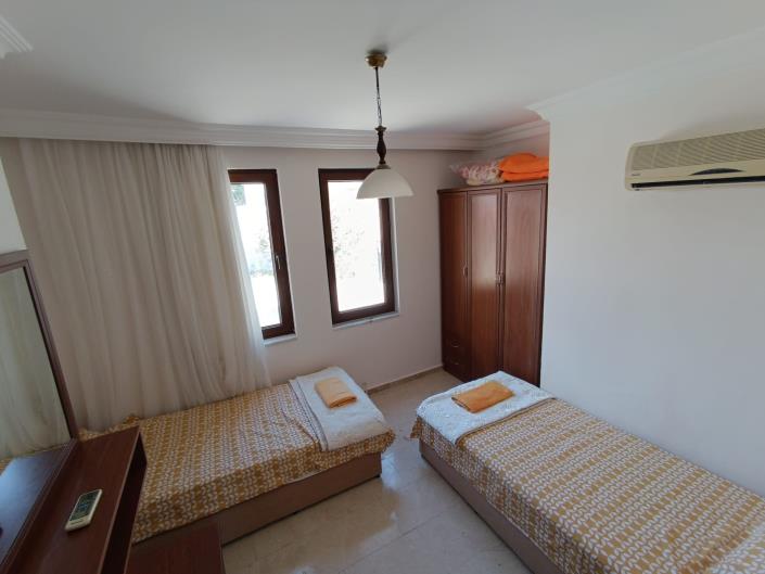 Image No.12-4 Bed Villa for sale