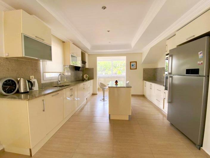 Image No.6-4 Bed Villa for sale