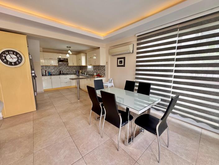 Image No.7-3 Bed Villa for sale