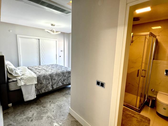 Image No.23-4 Bed Villa for sale