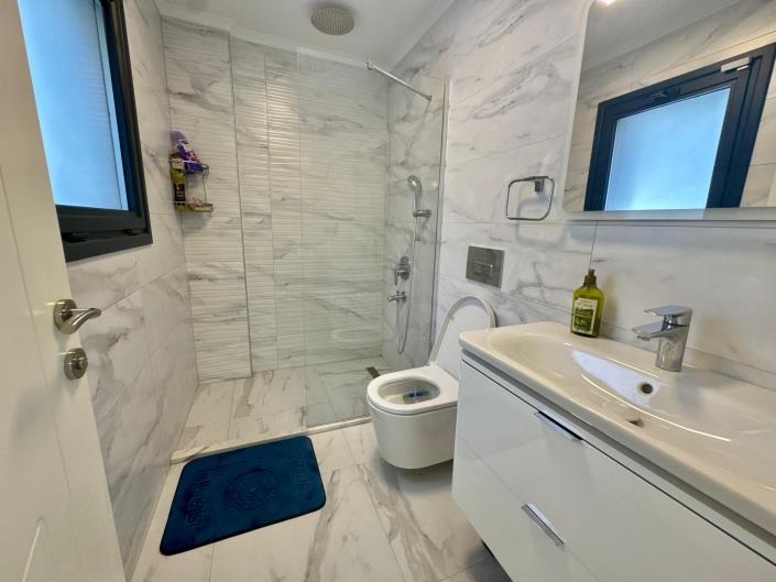 Image No.28-4 Bed Villa for sale