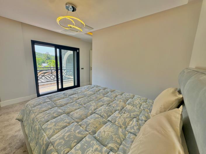 Image No.29-4 Bed Villa for sale