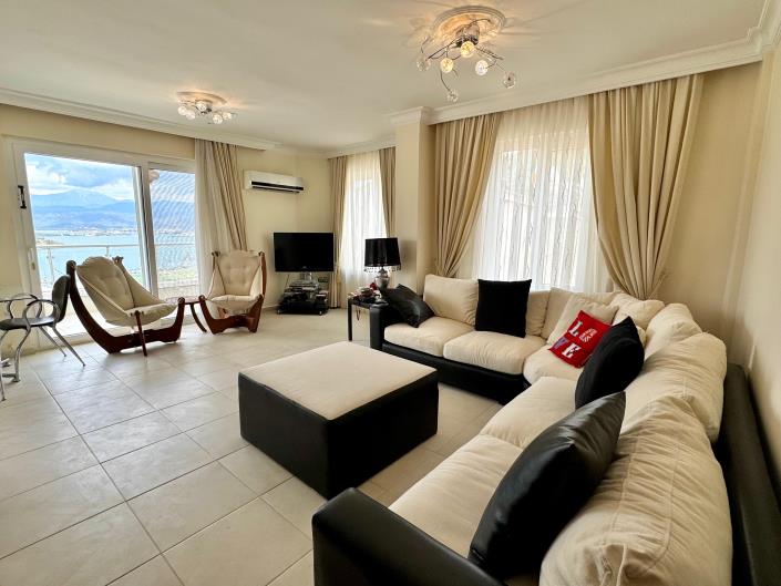 Image No.4-4 Bed Apartment for sale