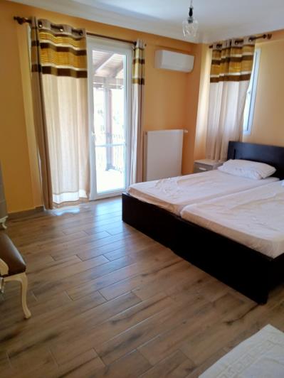 Image No.10-4 Bed Villa for sale