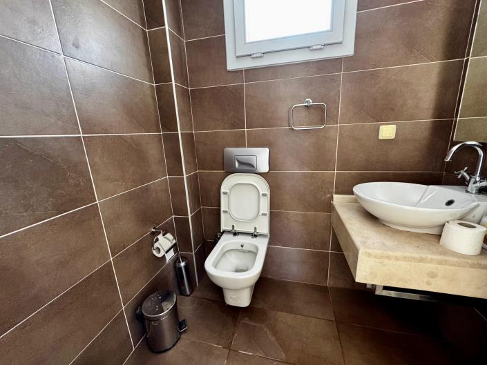 Image No.12-4 Bed Villa for sale