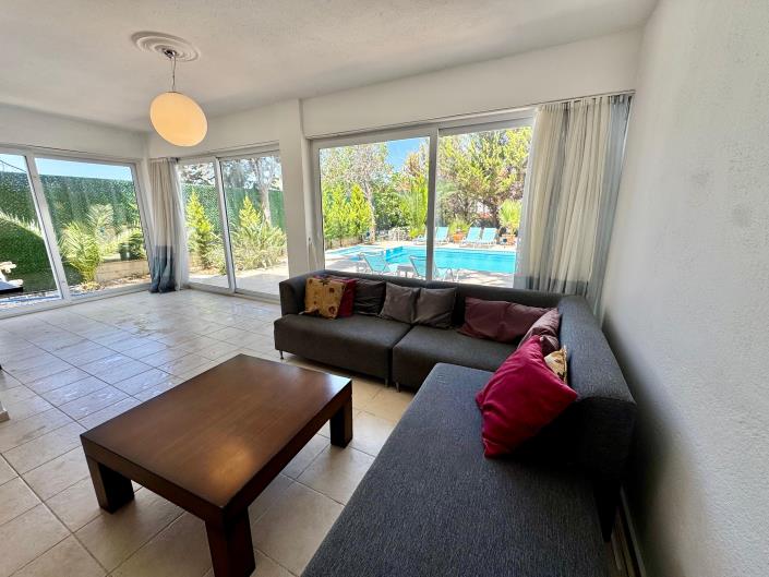 Image No.14-4 Bed Villa for sale