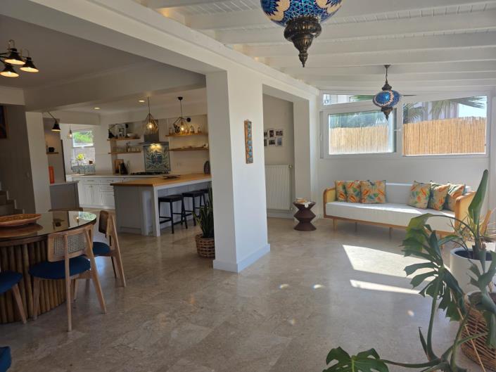 Image No.6-4 Bed Villa for sale