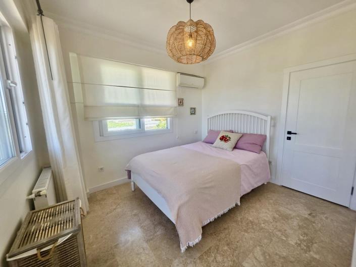 Image No.17-4 Bed Villa for sale