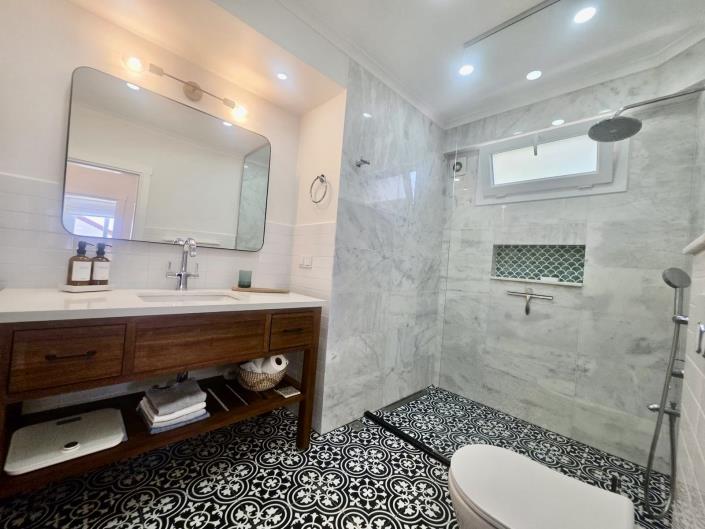 Image No.18-4 Bed Villa for sale