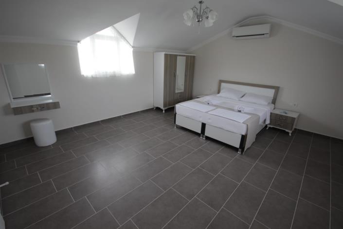 Image No.14-4 Bed Villa for sale