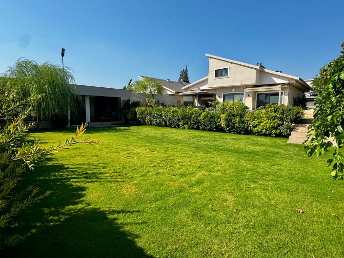 Image No.1-4 Bed House/Villa for sale