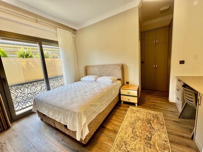 Image No.17-4 Bed House/Villa for sale