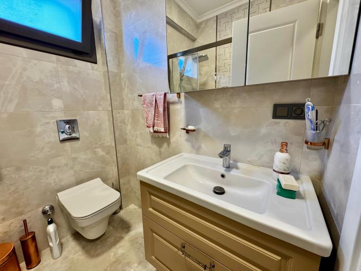 Image No.24-4 Bed House/Villa for sale