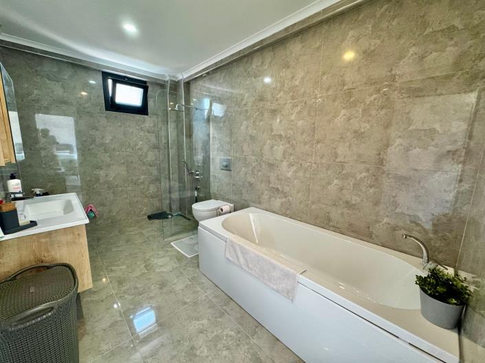 Image No.19-3 Bed Bungalow for sale