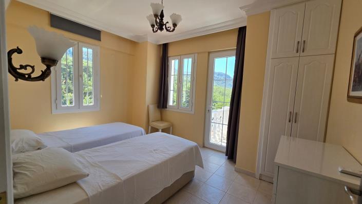 Image No.12-3 Bed Villa for sale