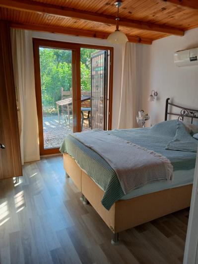 Image No.10-2 Bed Bungalow for sale