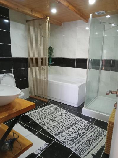 Image No.12-2 Bed Bungalow for sale