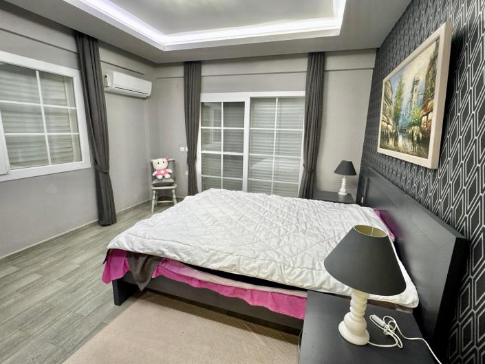 Image No.17-4 Bed Villa for sale